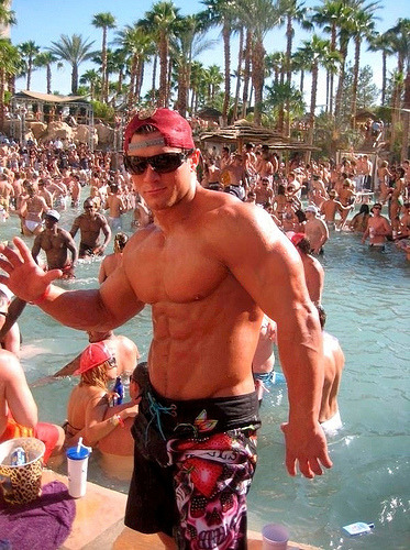 fitgorillas:  Fit Gorilla in party mode!!!