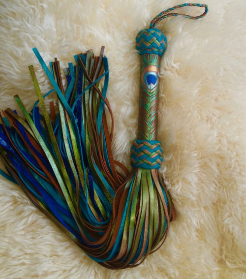 on-her-knees-to-please:  Need  oh my GOD I HAVE NEVER NEEDED A THING SO BADLY