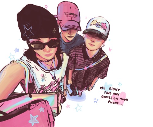 Hyunjin , Seungmin & I.n .. We Didnt Find Any Games On Ur Phone :(