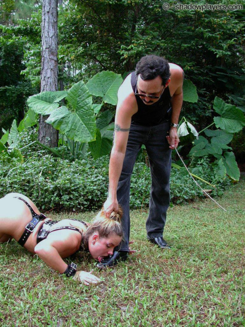 bondage-ponygirls-and-more:  Pony girl Heather in Florida (set 2 of 2)