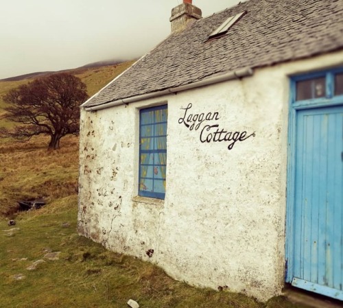 Easily the creepiest interior I&rsquo;ve ever seen, this disused (bothy?) might be a welcome sig