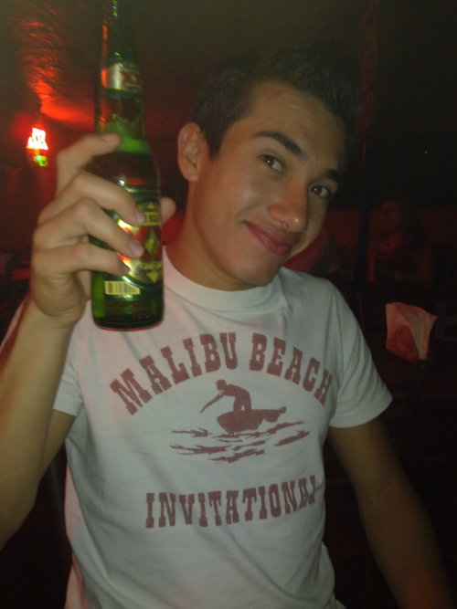 chaqueteros:  vergasdemexico:  vergasdemexico:  Charlie  Tan sabroso Charlie   https://vergasdemexico.tumblr.com