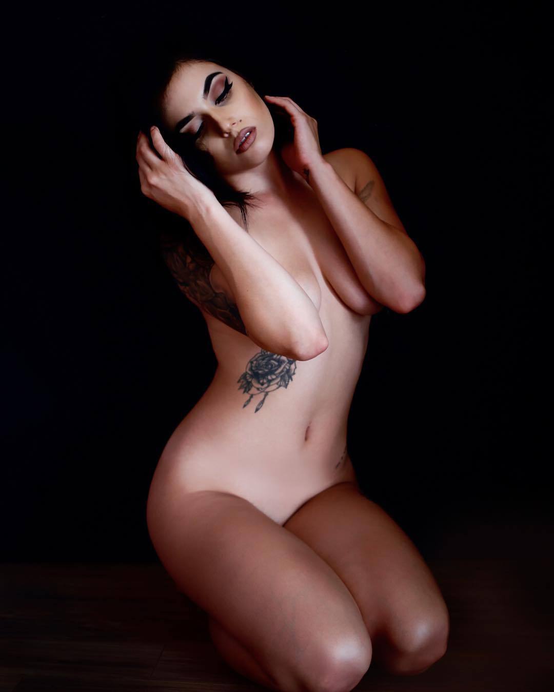 Hot female tattoo gallery