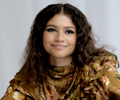 Photo Call with Zendaya at the Four Seasons Hotel... : emmy winner zendaya