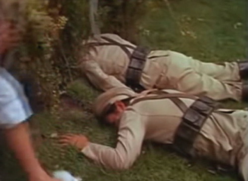 Mexican soldiers knocked out by women