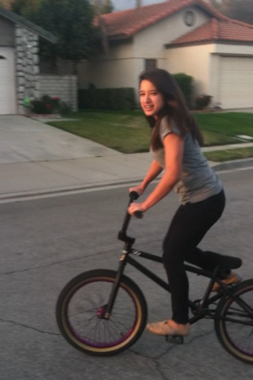 8008sarekool: she finally learned to ride!