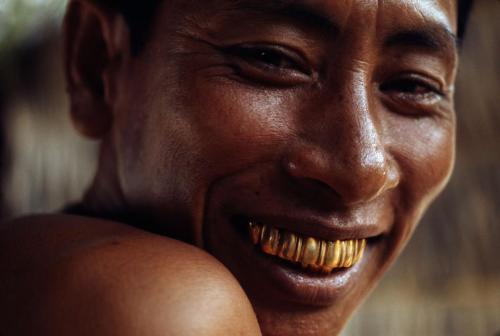 biscodeja-vu:Phenom Penh, Cambodia, 1973. Bruno Barbey.