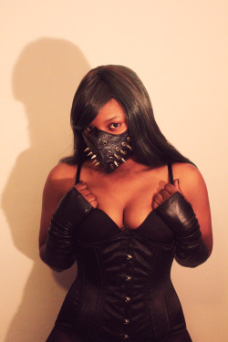 blackbdsm:  Lady Bane | dommecore.tumblr.com