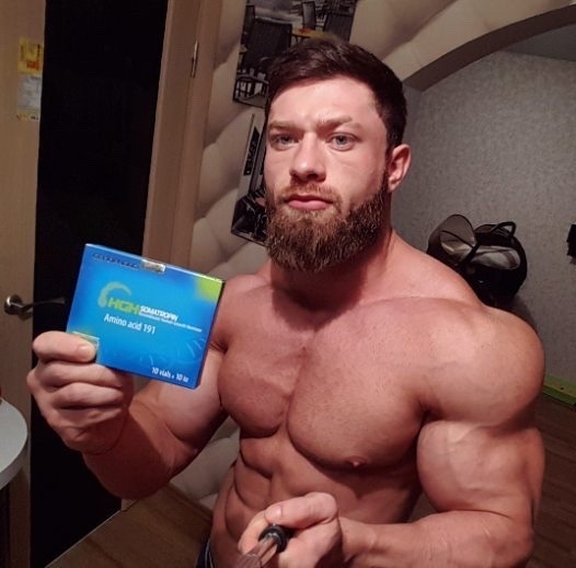 plax999: Azamat Karabashev   Please repost and follow: https://plax999.tumblr.com/archive