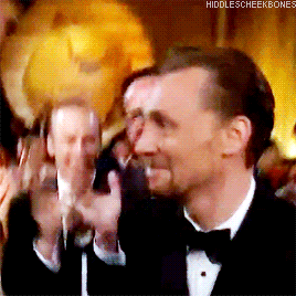 matchgirl42:hiddlescheekbones:This is Tom Hiddleston’s first win and first nomination. He wins his G