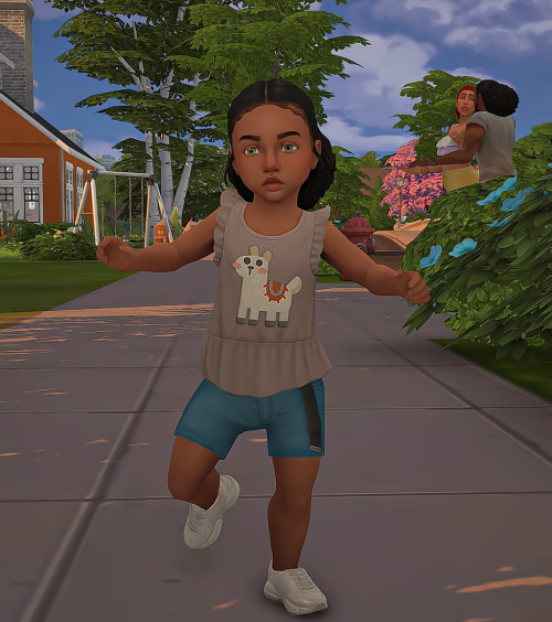 The Graysons are Moving!I decided to move these 3 to my regular save and switched their scenario to 