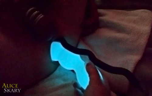 thejaguarr:  aliceskary:  Reblog if you think that glow in the dark silicone sex toys are THE SEXIEST THING EVER. Toy is pure platinum silicone custom made by SiliconeNozzles!   [Video here].     Alice, you’re like the Domme version of Batman, about