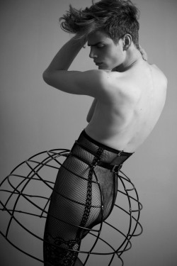 for-the-duke-of-paris:  werqwitch: Malte PaulsenPh: Saverio Cardia  ♕