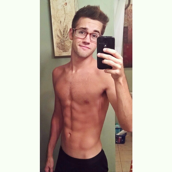 arcampbell94:  Post-Workout Selfie. 