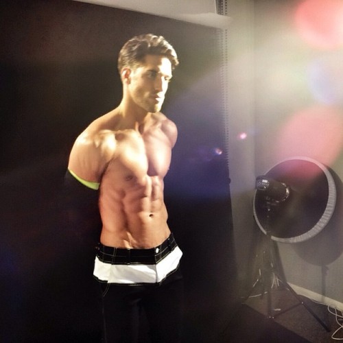 andrewchristian:  Idk if it’s the camera or his beautiful delicious body that is making that glare. But I don’t mind getting bling by @mickaeldesinno light ;) #mensfashion #abs #hot