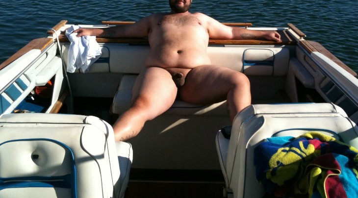 nippletheory:  A set from individual posts found at gulobear—hot bear inna boat