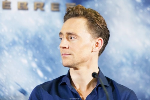 lolawashere:Tom Hiddleston attends the press conference of ‘Thor: The Dark World’ at the Park Hyatt 