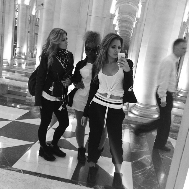 mizzjasminevillegasnewz:  we ain’t got no type