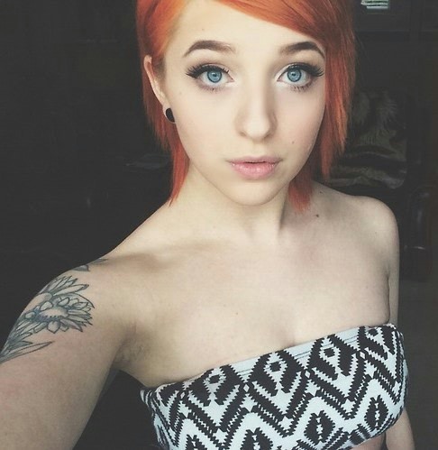Sexy Hot Ginger Post