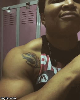 athleticsistas: the-untalented-teenager: i just love buff girls so much 