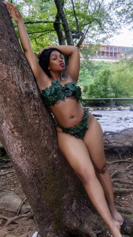viictry:  #Incarnation of #Oshun , Daughter of #Yemeya . Birthed of the Wata . ••Pic: @digitalsupremecreations @digitalsupremephotography . ••Cooly wata . Chilled my body . Warmed my Soul . 