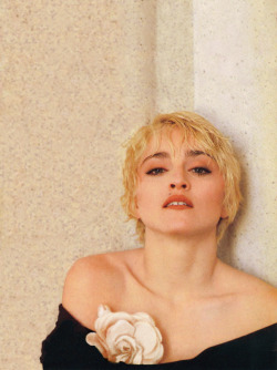 madonnascrapbook:   Madonna photographed by Matthew Rolston (1986) 