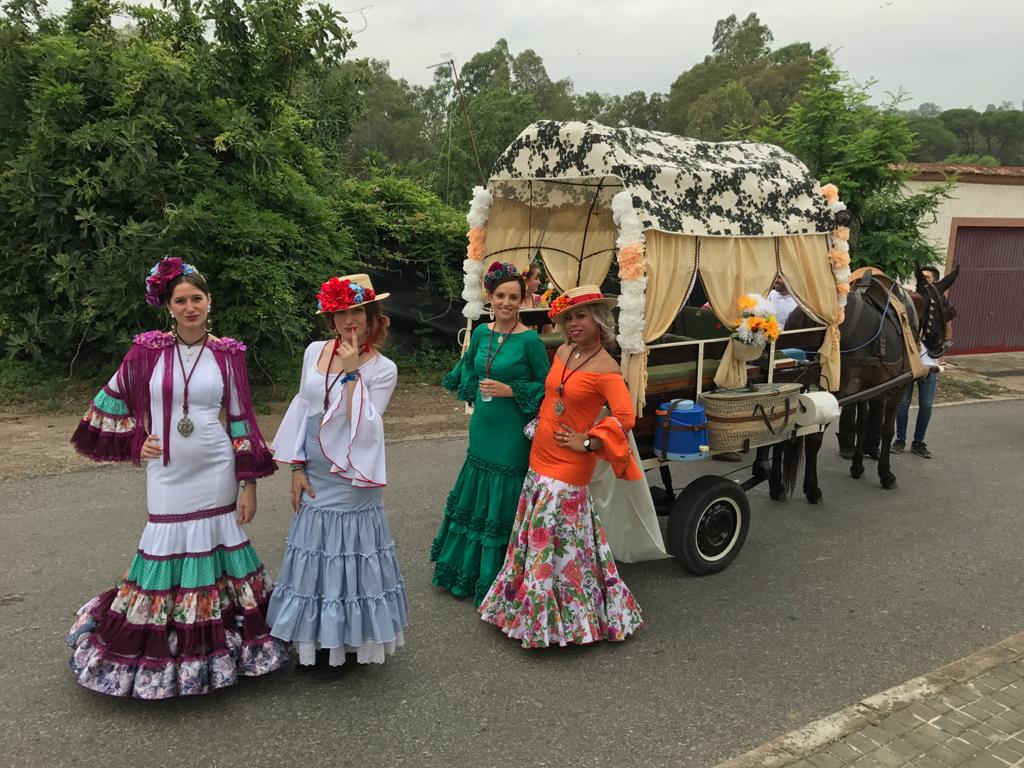 No existe vestimenta típica más conocida ni apreciada que la del traje de  flamenca - Flamenco Madrid