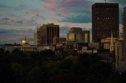 Changing light10/24/16Boston, USA.Instagram