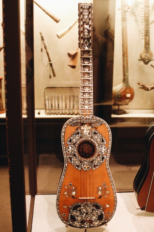 Guitar (chitarra battente)1725Jacopo Mosca Cavelli (Italian, active 1720s Italian)Perugia, ItalyBloo