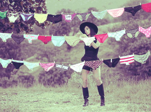 did-you-just-touch-my-butt:  Yip, it’s laundry day lol. 
