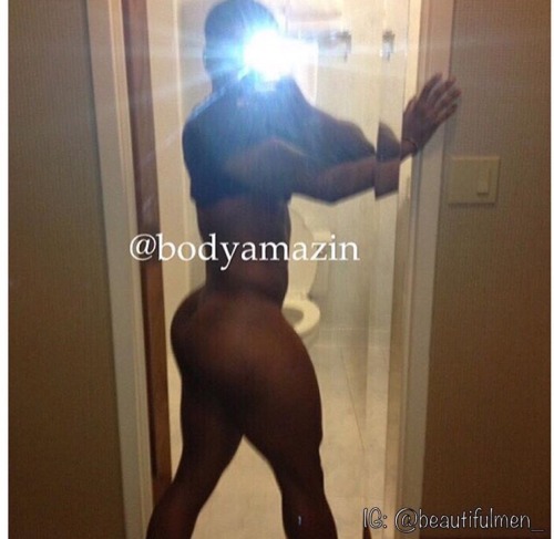 seacrit14:  getitmoist:  IG : Bodyamazin & it is.  Went to college with this guy