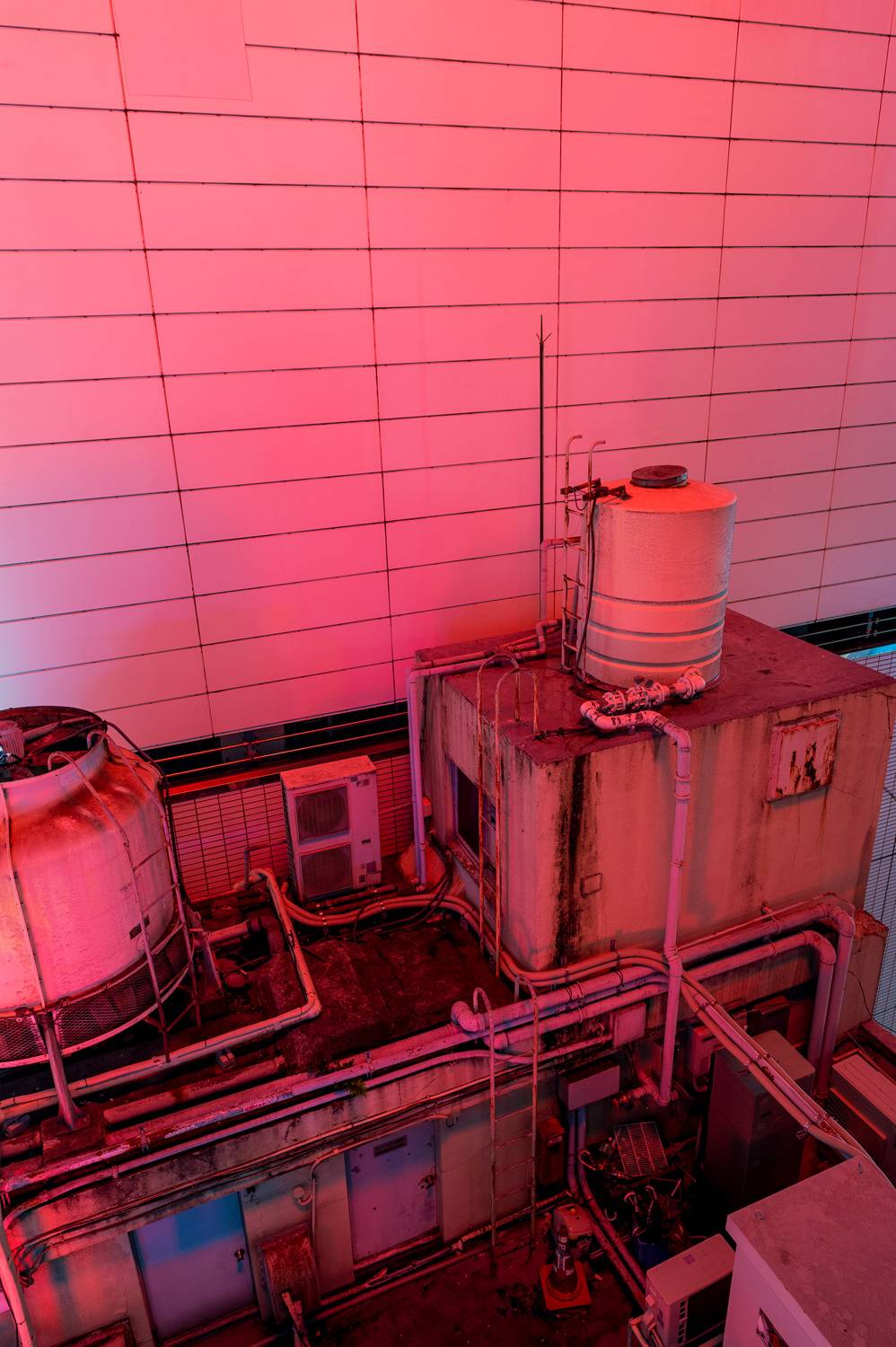 tokyostreetphoto:  Pink Air, Ginza 銀座