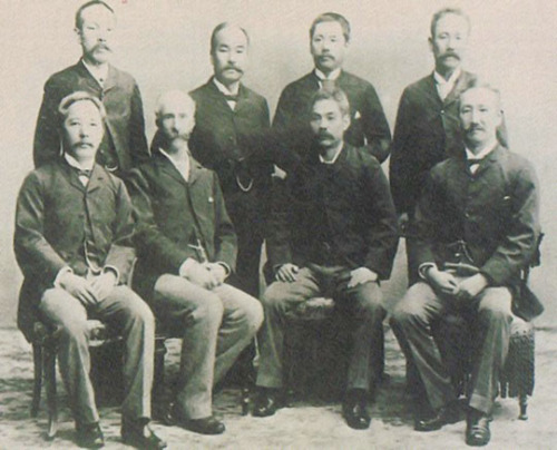 Thomas Blake Glover a.k.a. &ldquo;The Scottish Samurai&rdquo; poses with leaders of the Mitsubishi C