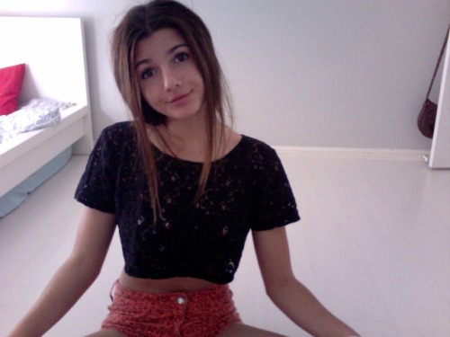pale-0rgasm:  plentypale:  idch4nel:  paleladise:  ≧◔◡◔≦  ♡ ‏pale blog ♡   ☆ღ☆    more 