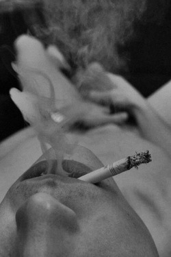 " eyes wide shut... "