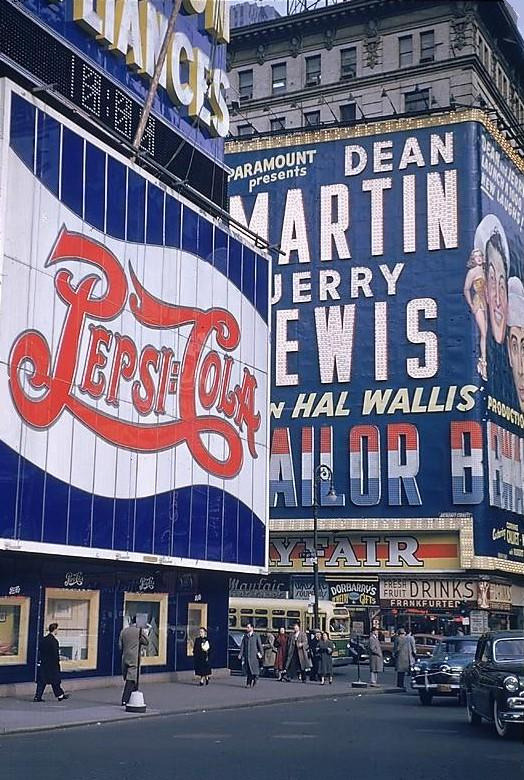 fuckyeahvintage-retro:  New York City, 1950s 