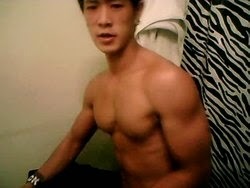 xiaohaogayphotoblog:     Handsome Muscle