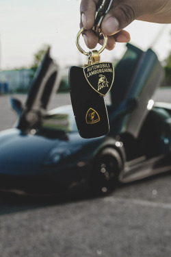 envyavenue:  Lambroghini Murci 