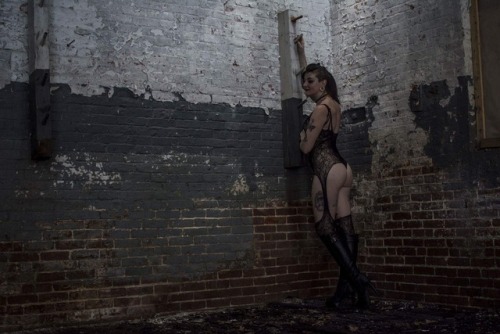 WhiskeyxBabe finds herself in the most precarious of situations.
