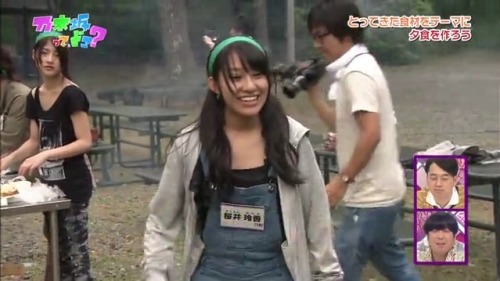 nogibaby-blog:乃木坂46  桜井玲香  若月佑美 I call this ‘Can’t take my eyes off you’