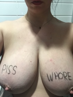 readmytits:Piss I’m my mouth please. I’m