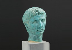 Coolartefact:  Portrait Of Augustus, Turquoise-Coloured Glass, Early 1St Century