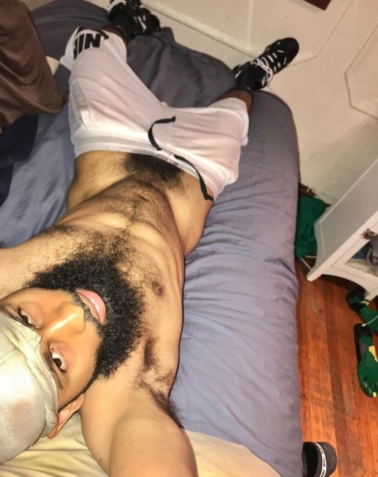 reinadivina64: duque459:     Beautiful display hairy fetish. 💙 