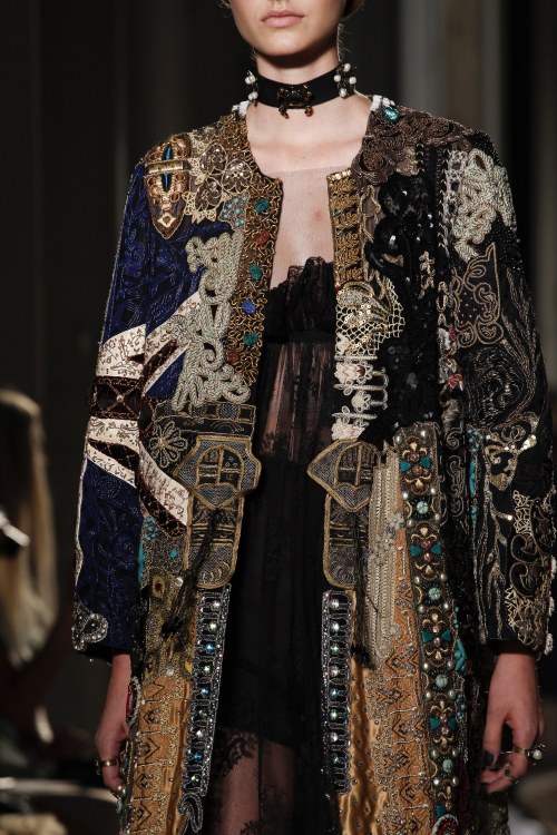 fahuxed:  starwarstyle:  Formal Attire for Tatooine Valentino Fall 2016  fahuxed.tumblr.com/