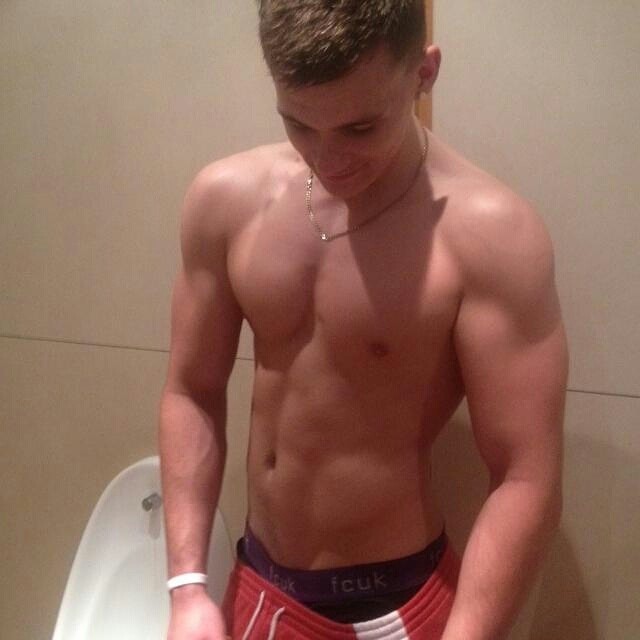 nubladus:  ig @nubladus.tk follow me 😉 #boys