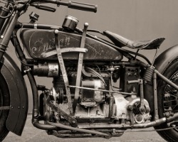 defyculture:  1929 indian ace