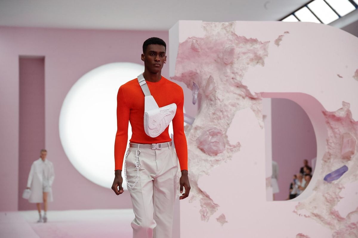 soultobeloved:  dior ss20 menswear 🌸