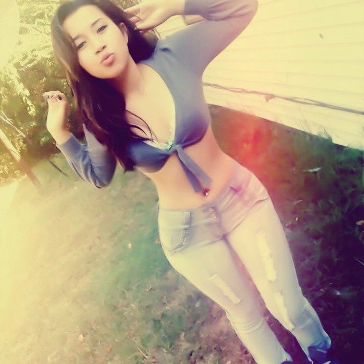   bebezita4470 @bombfemalesandcuties  