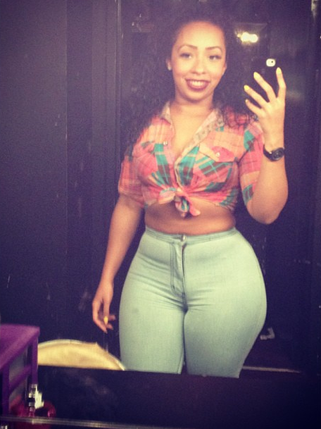 thickleggz:  flydef:  Nancy  Click here for more Thick Leggz.    Submit your