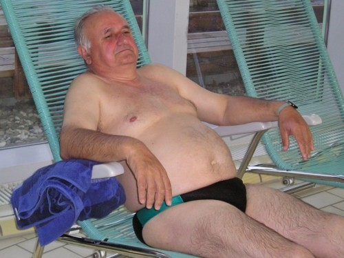 Mature speedo men